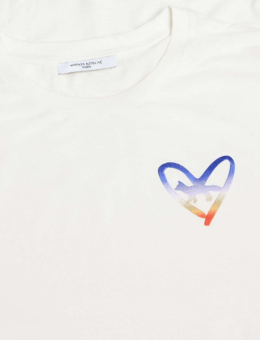 Maison Kitsune - HEART EMBROIDERY RELAXED TEE-SHIRT - t-shirts - white - 5