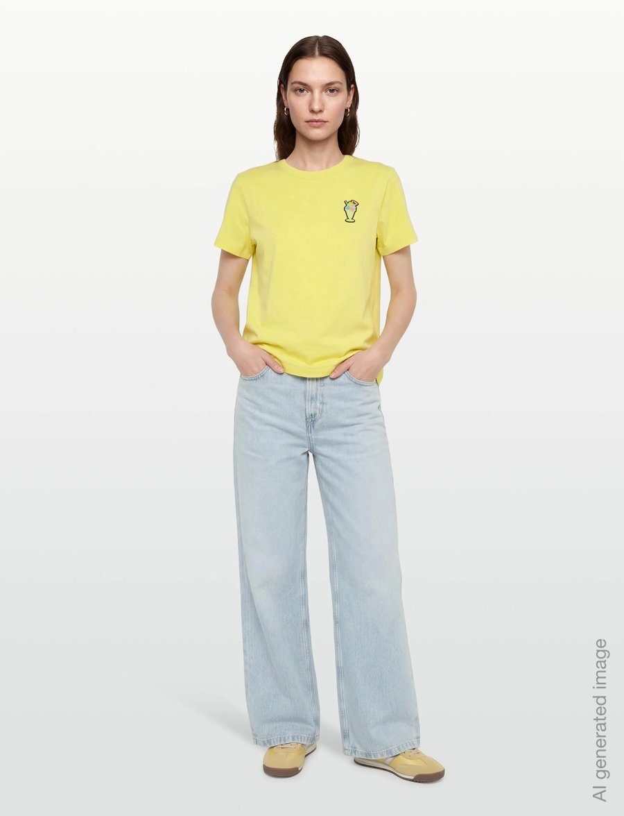 Maison Kitsune - ICE CREAM PATCH REGULAR TEE-SHIRT - t-särgid - lemon - 0