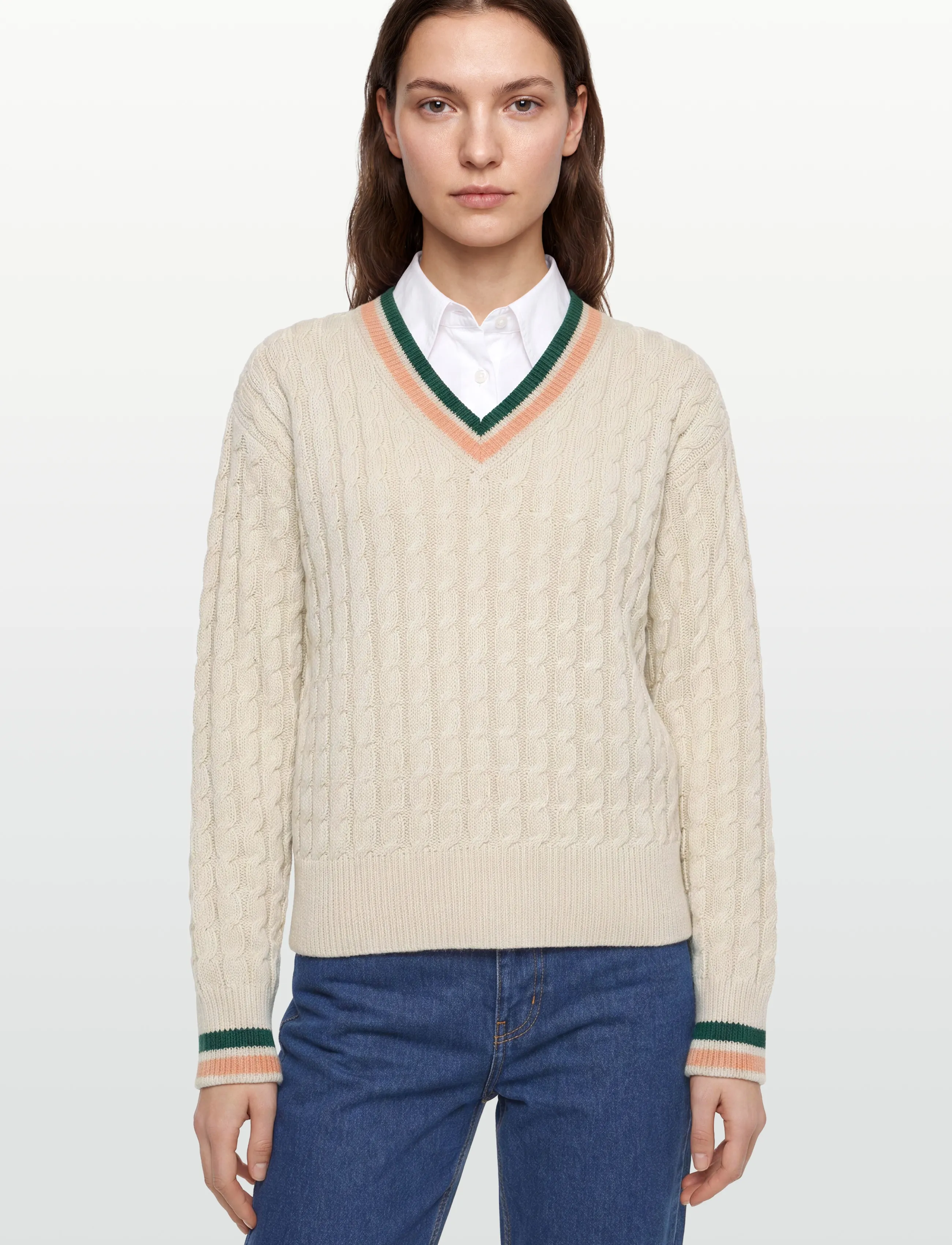 Maison Kitsune - MAISON KITSUNE CREST CABLE JUMPER - jumpers - ecru - 3