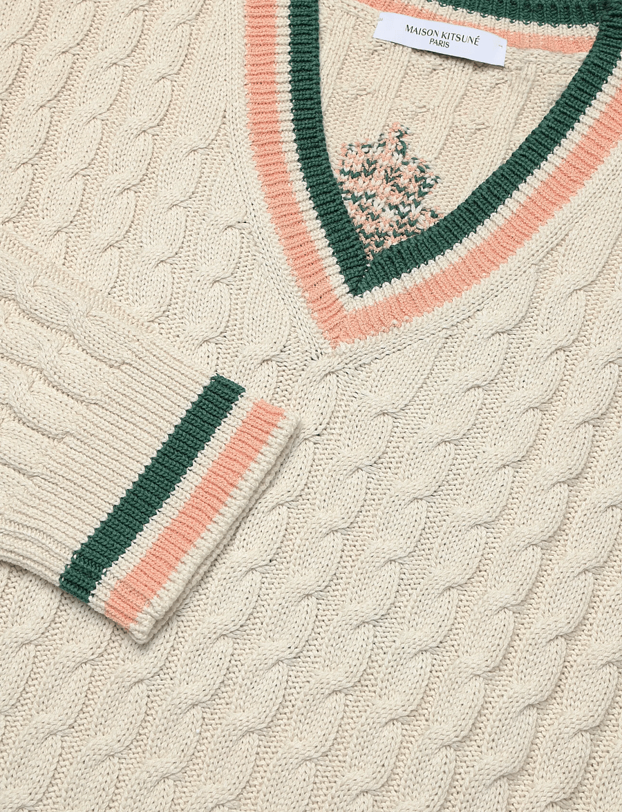 Maison Kitsune - MAISON KITSUNE CREST CABLE JUMPER - jumpers - ecru - 5