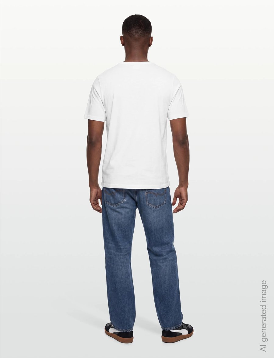Maison Kitsune - FOX HEAD PATCH REGULAR TEE-SHIRT - kurzärmelige t-shirts - white - 4