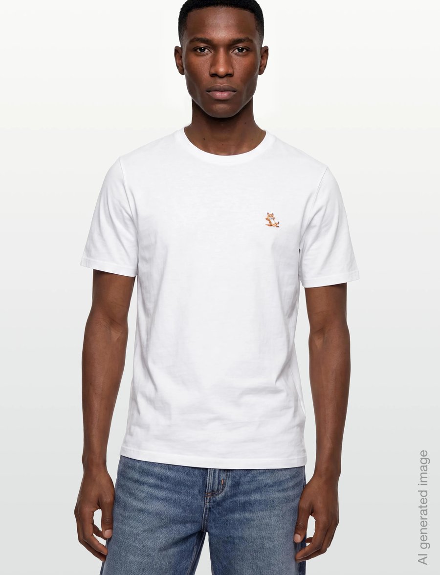 Maison Kitsune - CHILLAX FOX PATCH REGULAR TEE-SHIRT - lühikeste varrukatega t-särgid - white - 3