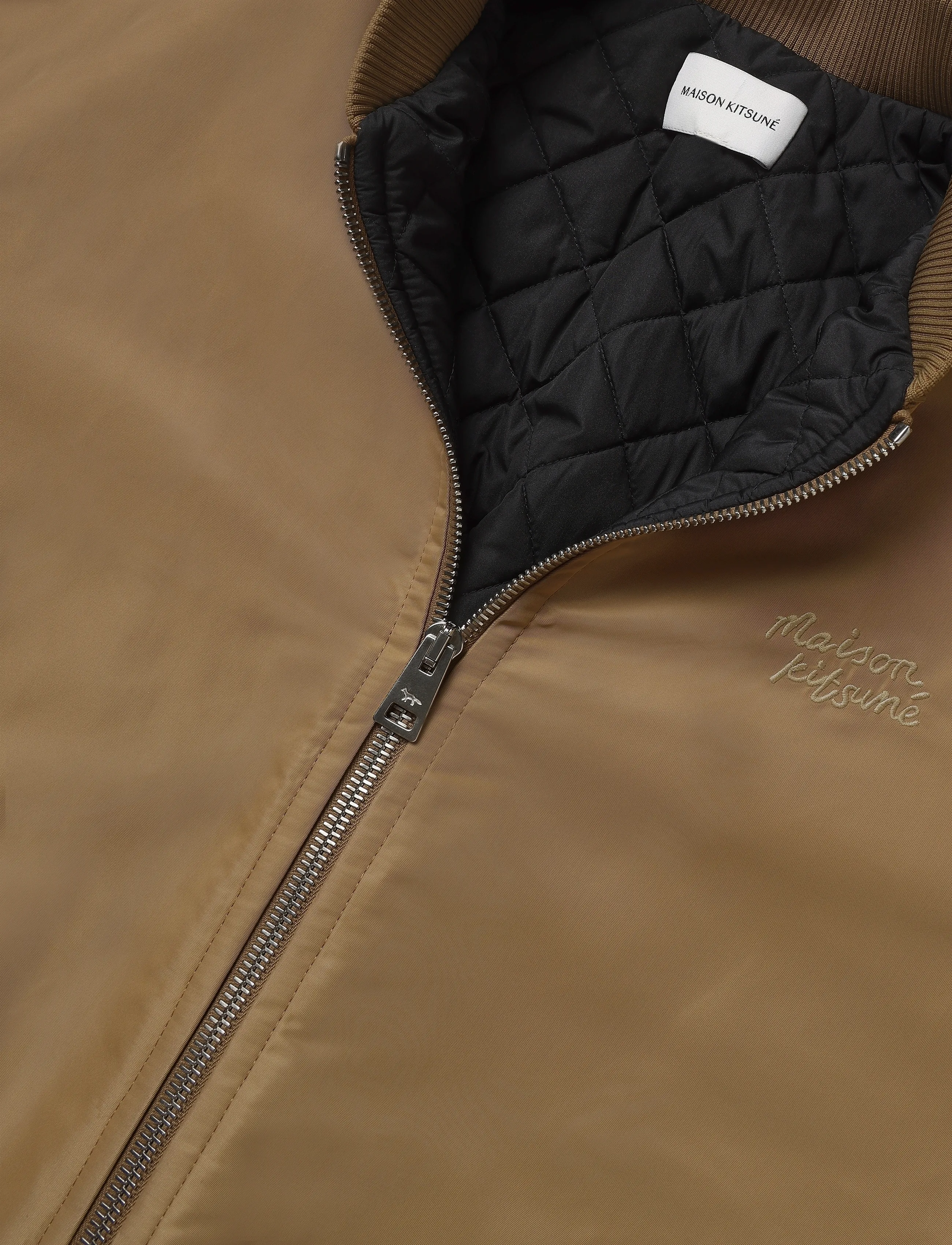 Maison Kitsune - BOMBER IN NYLON WITH LOGO HANDWRITING EMBROIDERY - taupe - 2