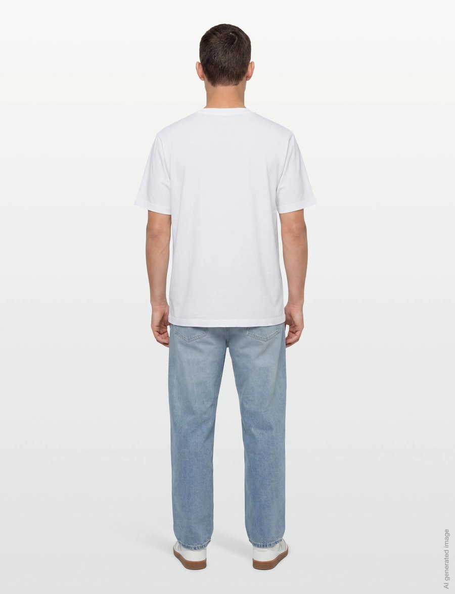 Maison Kitsune - BOLD FOX HEAD PATCH COMFORT TEE SHIRT - kurzärmelige t-shirts - white - 4