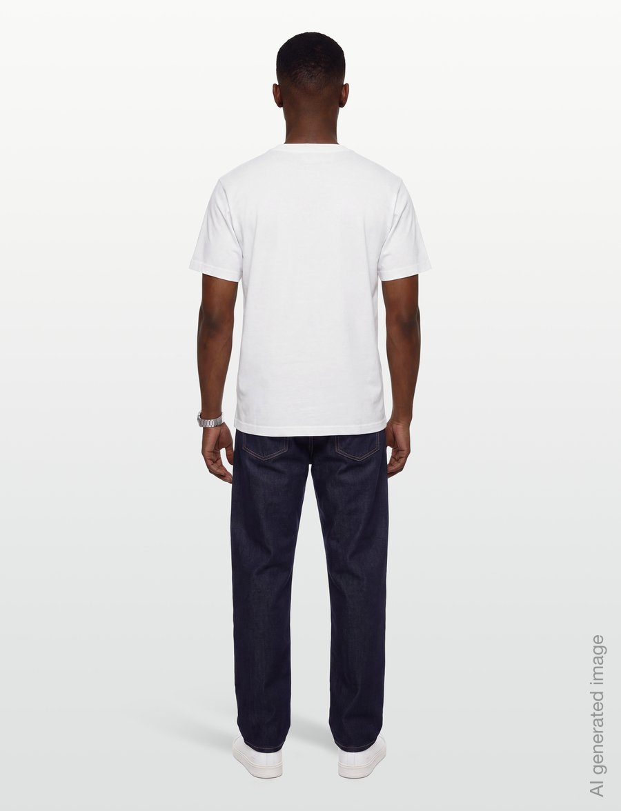Maison Kitsune - SPEEDY FOX PATCH COMFORT TEE-SHIRT - kurzärmelige t-shirts - white - 4