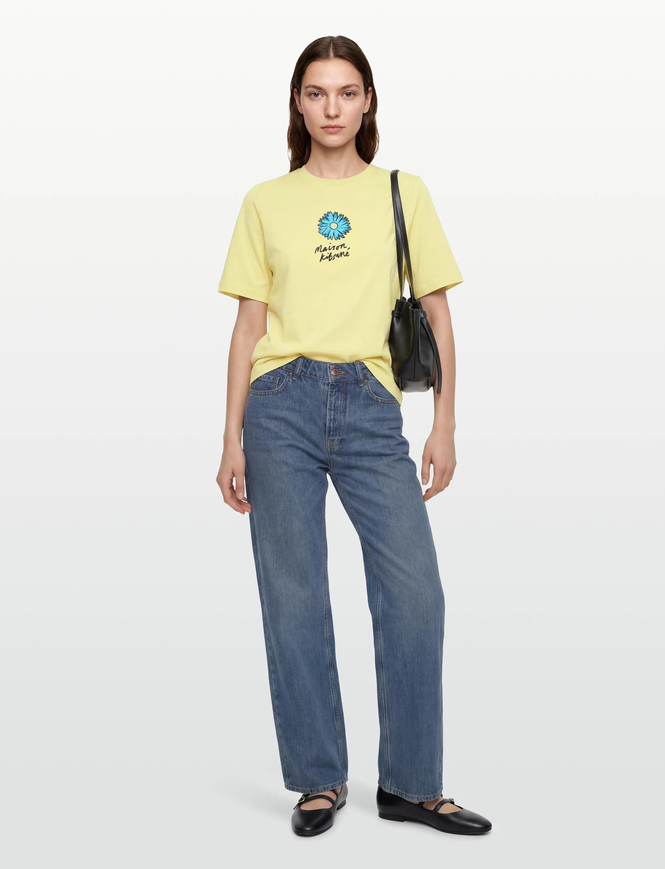 Maison Kitsune Floating Flower Comfort Tee-Shirt, M, T-shirts & Oberteile, Gelb - Short-sleeved, Frauen
