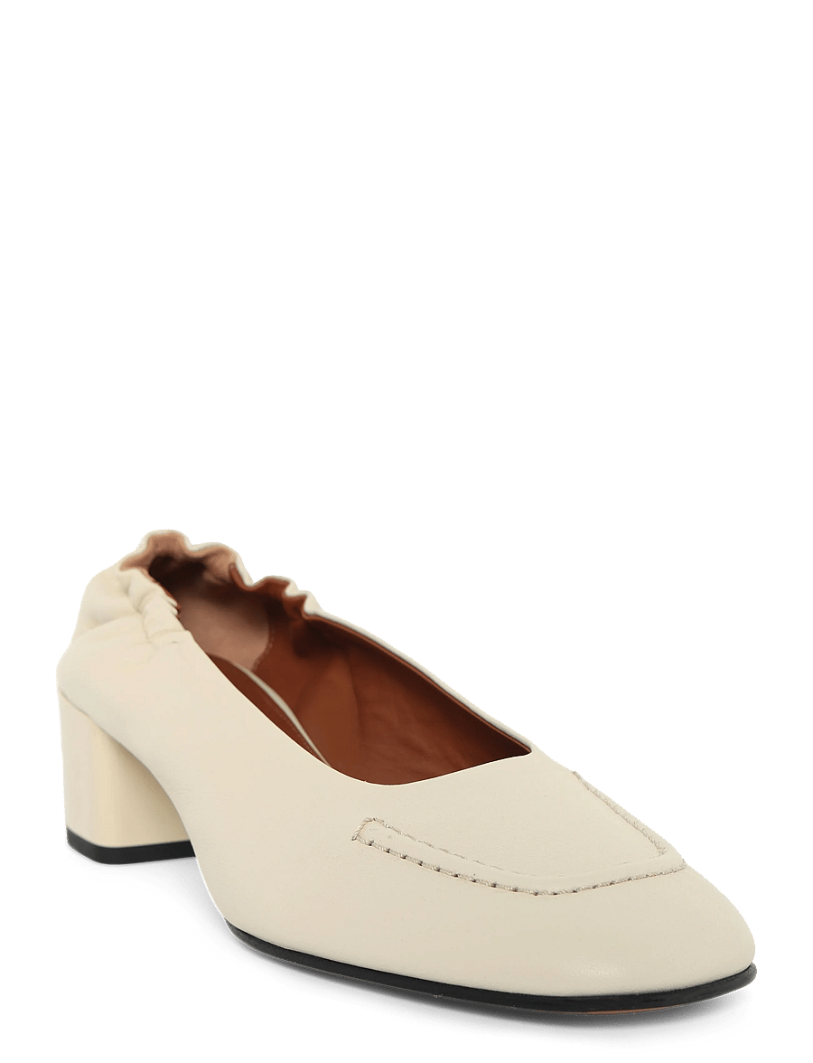 Maison Kitsune - LEATHER LOW-HEEL PUMP - pumps - paper - 0