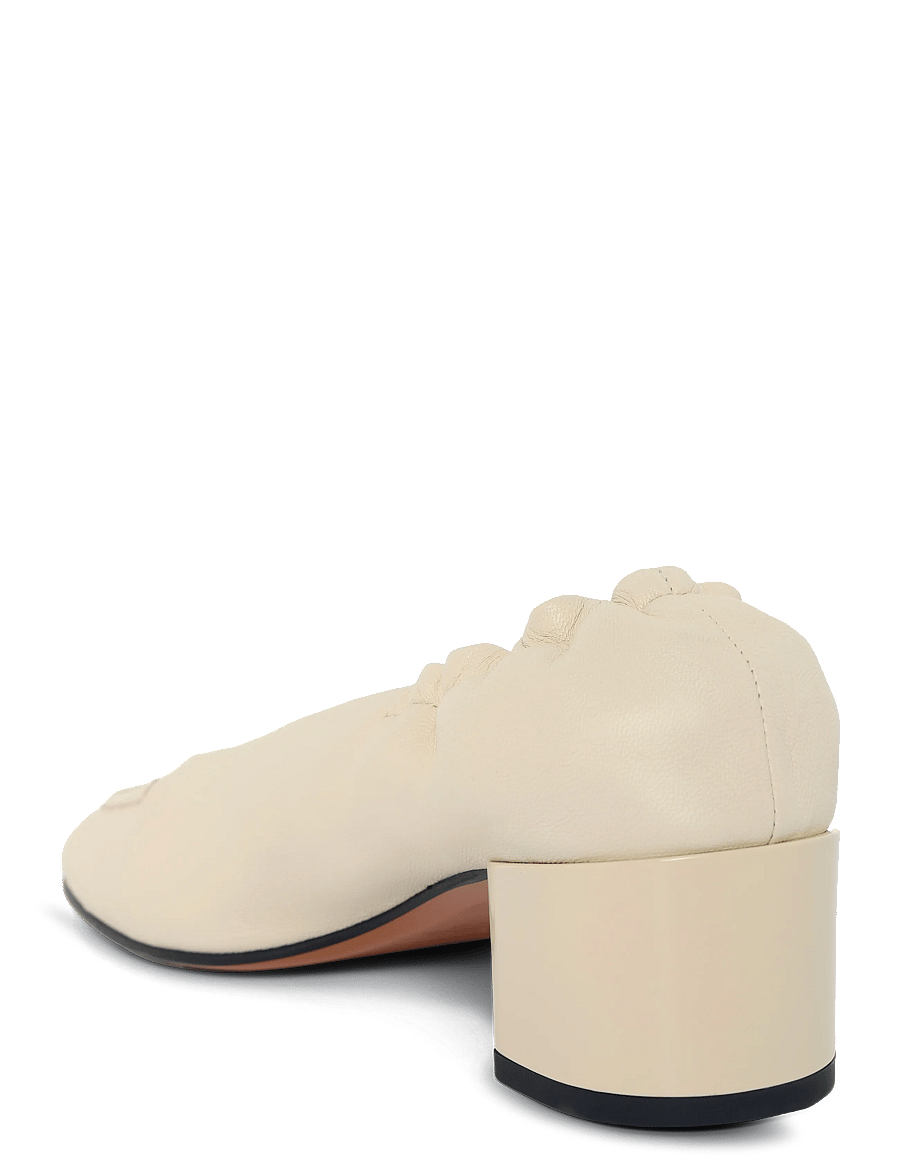 Maison Kitsune - LEATHER LOW-HEEL PUMP - pumps - paper - 1
