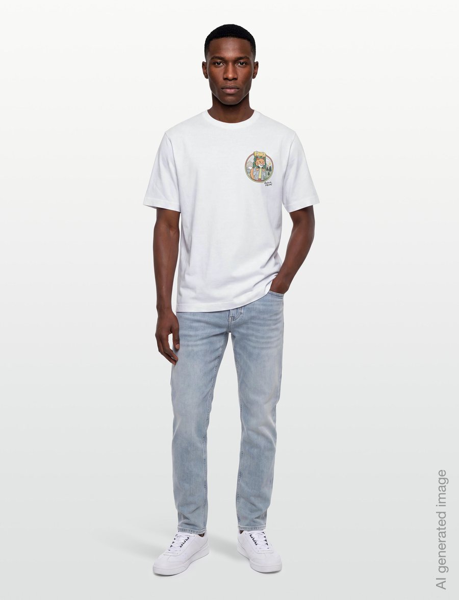 Maison Kitsune - RAMBLING FOX OVERSIZE TEE-SHIRT - kurzärmelige t-shirts - white - 0