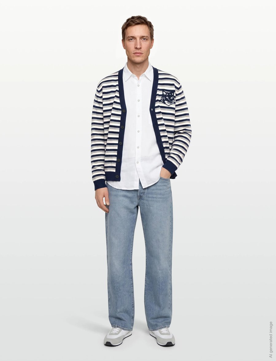 Maison Kitsune - FOX HEAD INTARSIA STRIPED COMFORT CARDIGAN - kardigani - navy/white - 0
