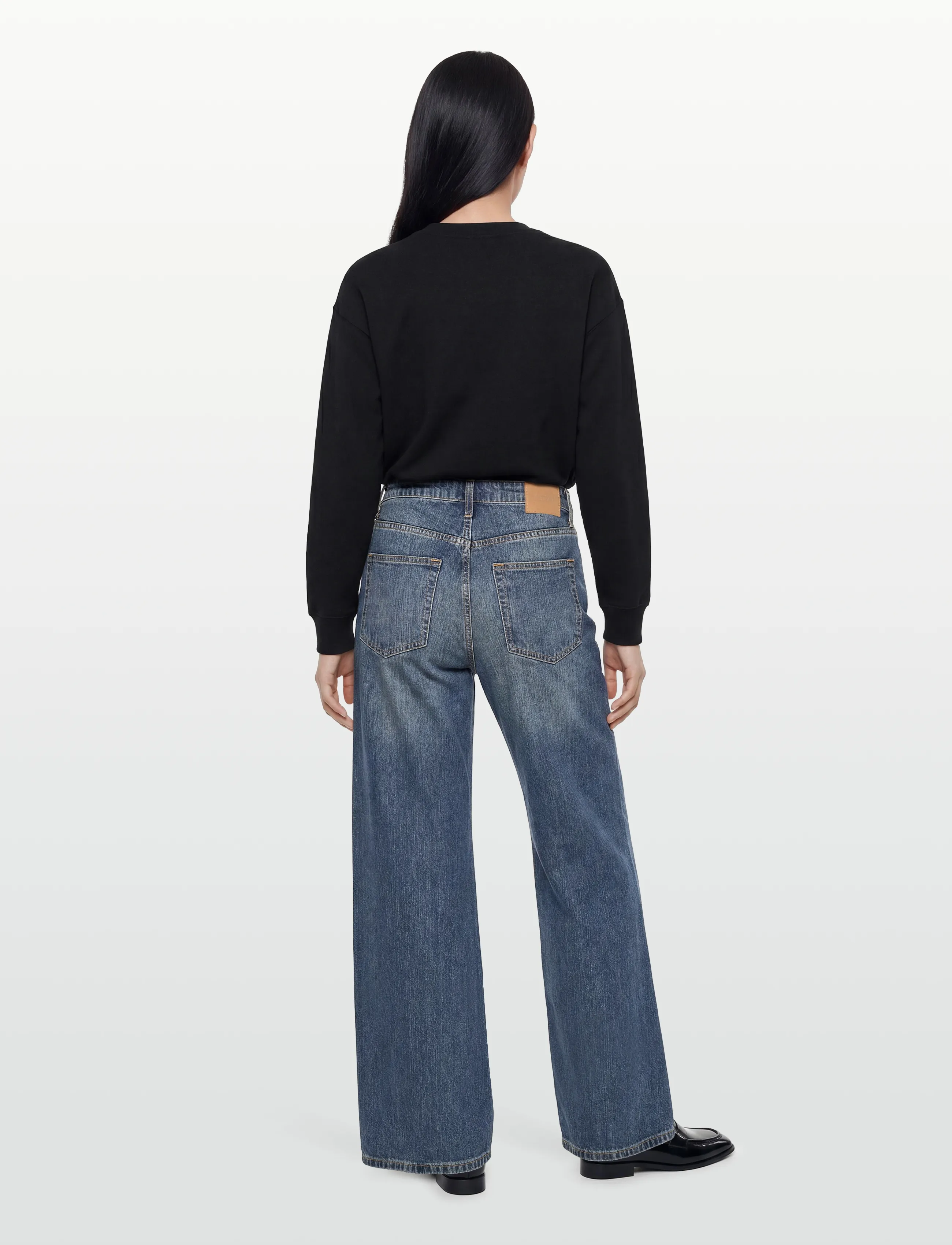 Maison Kitsune - BABY FOX OVERSIZE SWEATSHIRT BLACK - everyday style - black - 4