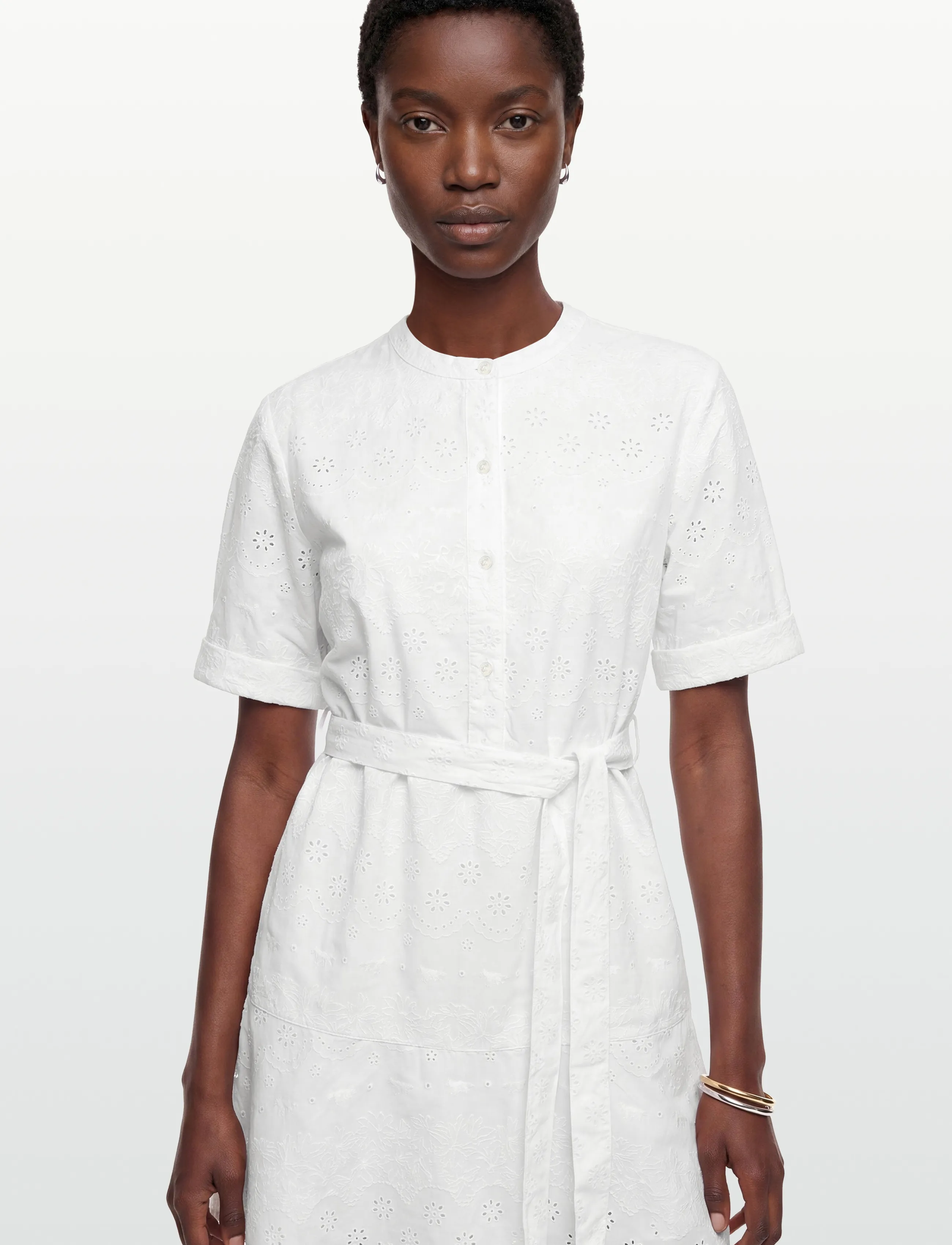 Maison Kitsune - BRODERIE ANGLAISE GODET MINI DRESS - zomerjurken - white - 3