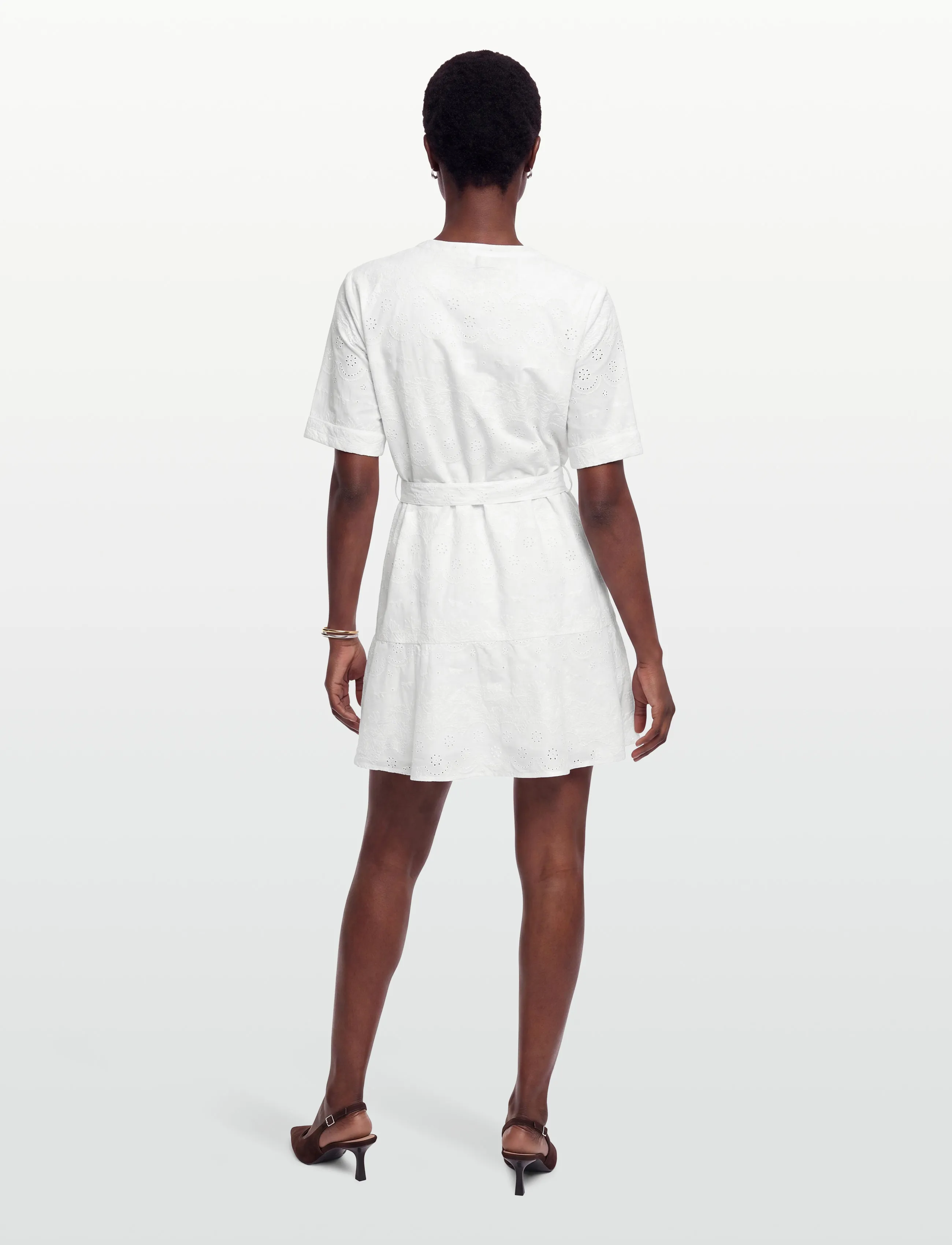 Maison Kitsune - BRODERIE ANGLAISE GODET MINI DRESS - zomerjurken - white - 4