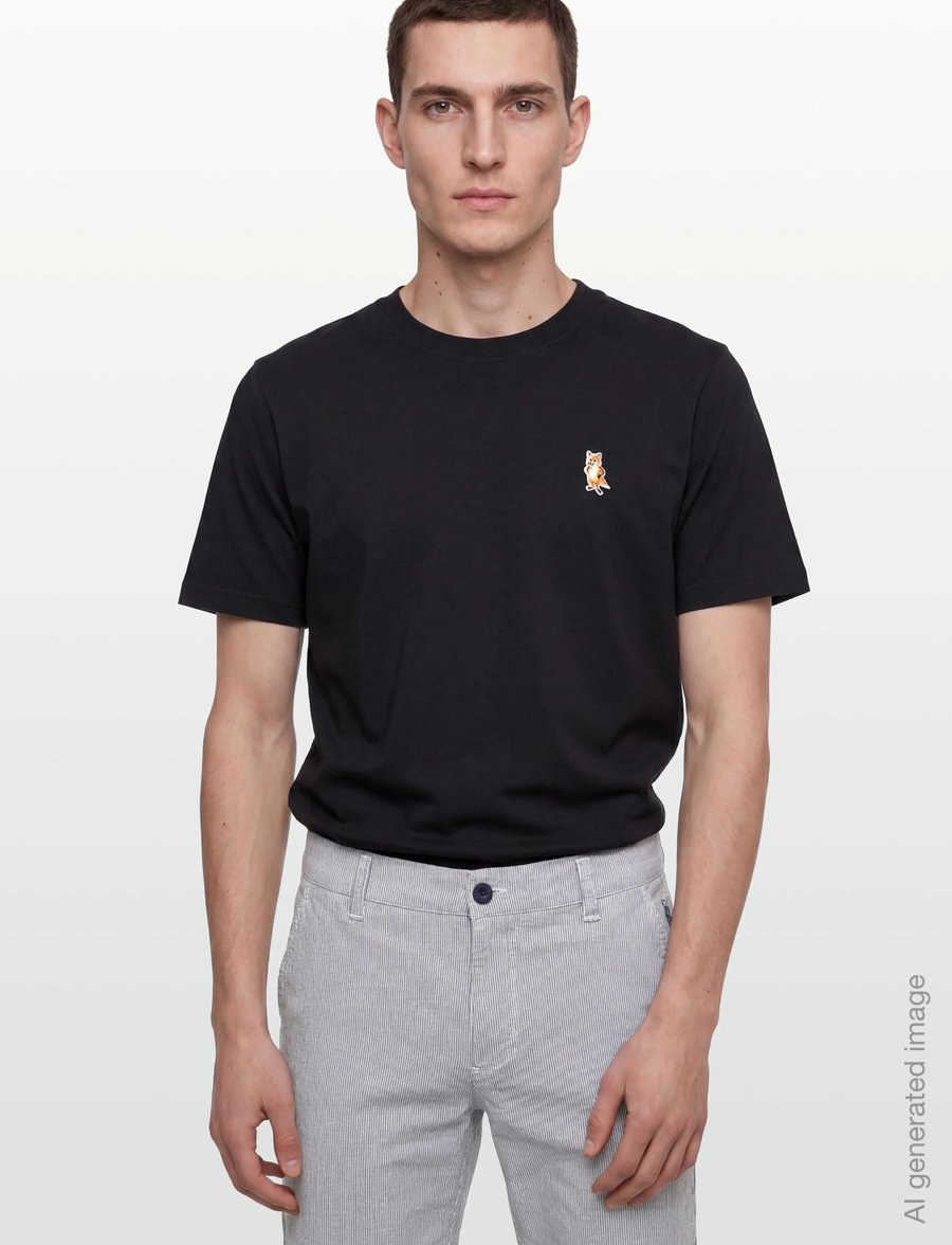 Maison Kitsune - STANDING FOX COMFORT TEE-SHIRT - kurzärmelig - black - 3