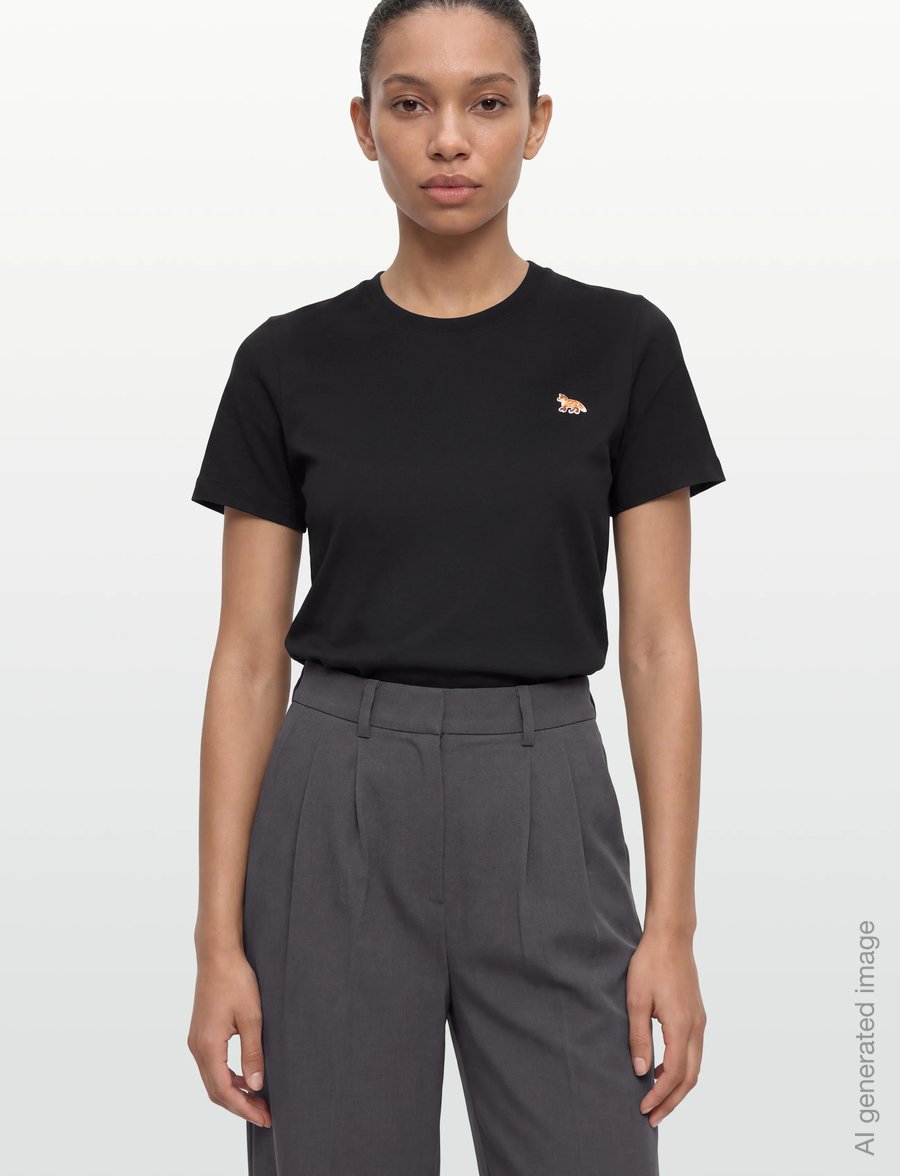 Maison Kitsune - BABY FOX PATCH REGULAR TEE SHIRT - t-shirts - black - 3