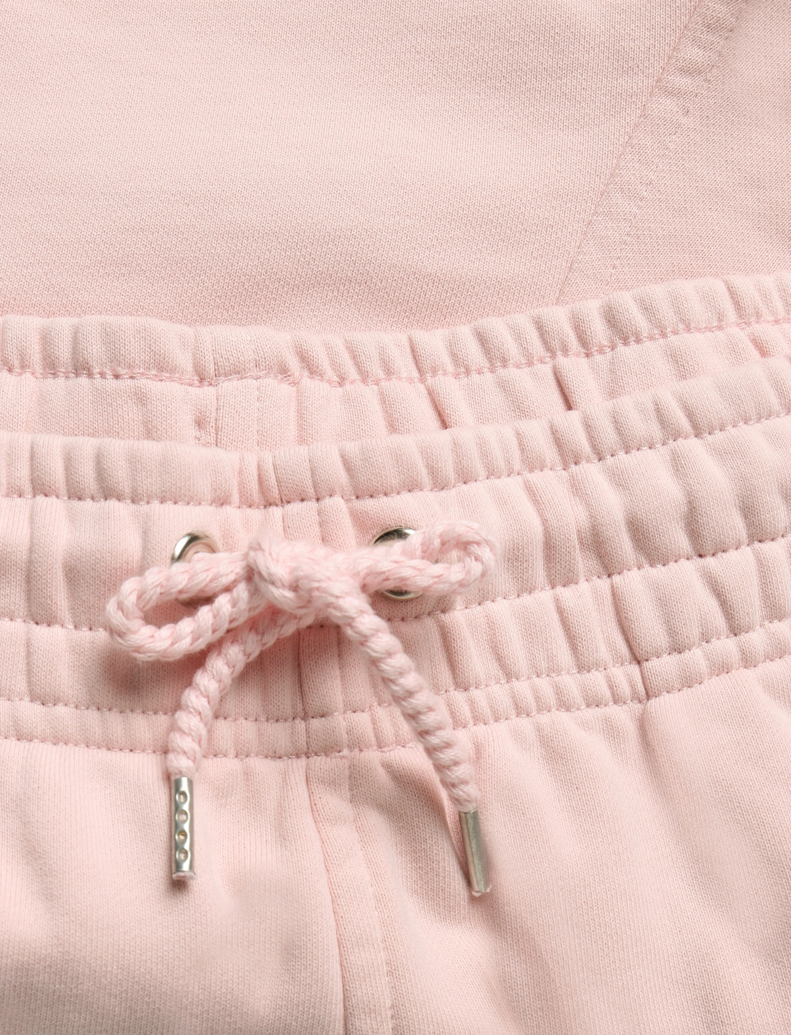 Maison Kitsune - 6-18 MAISON KITSUNE BEACH CLUB JOG SHORT - milkshake - 2