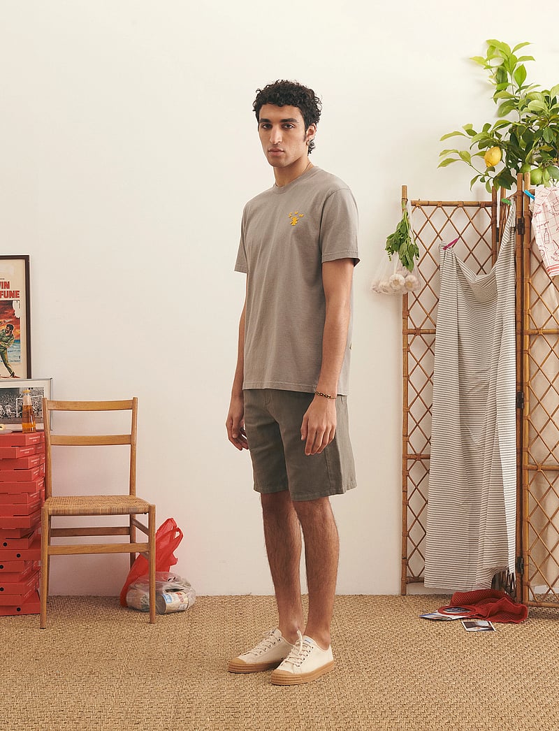 Maison Labiche - PATUREAU SUN / GOTS - krótki rękaw - fog green washed - 3