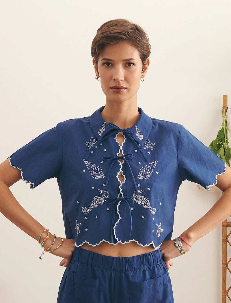 Maison Labiche - BRECHE SEASHELLS - kortärmade skjortor - poplin ultramarine - 0