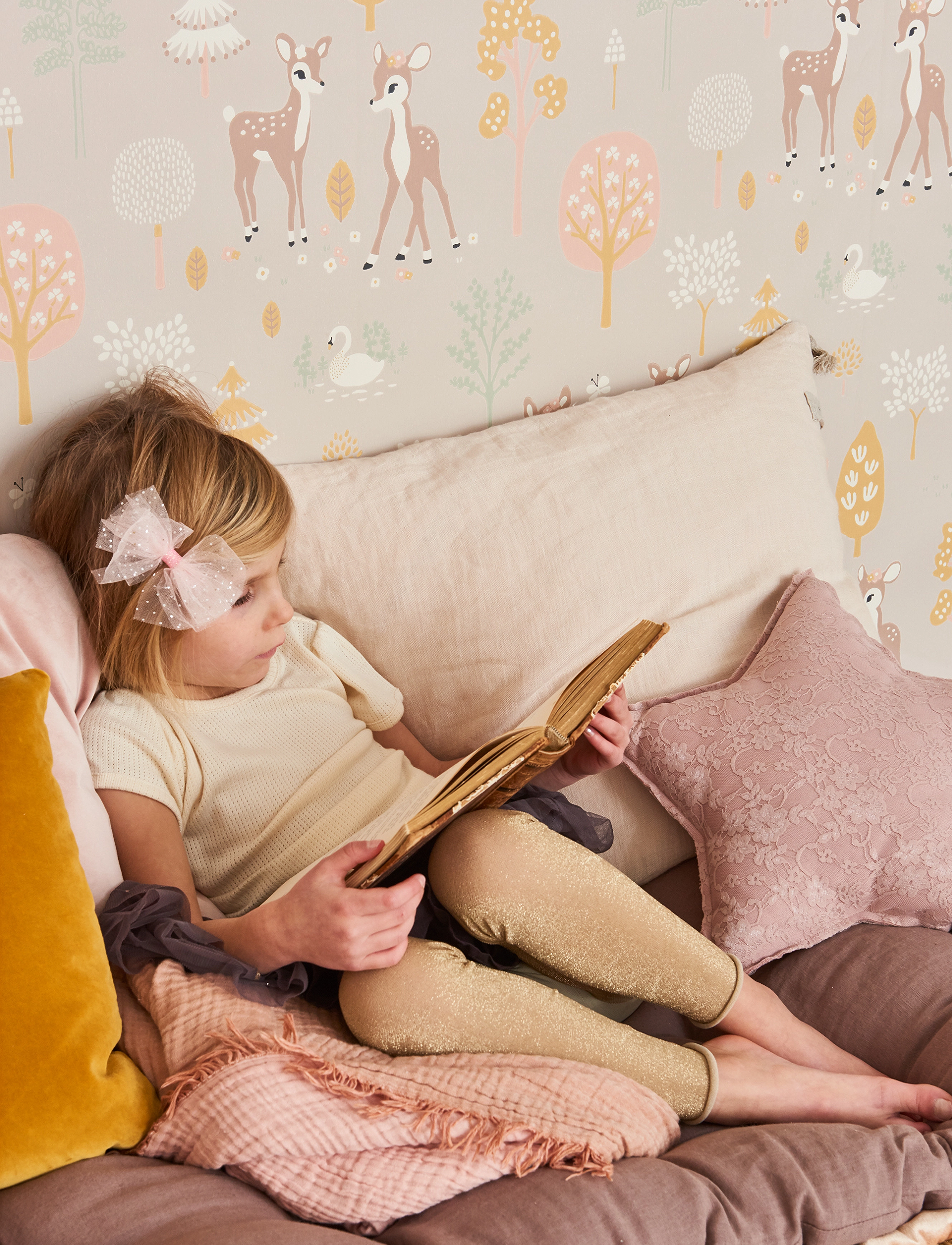 Majvillan Wallpaper Golden Woods Dusty Lilac, 1005X 53 cm, Kids Decor, Lila - Wallpapers, Kinder