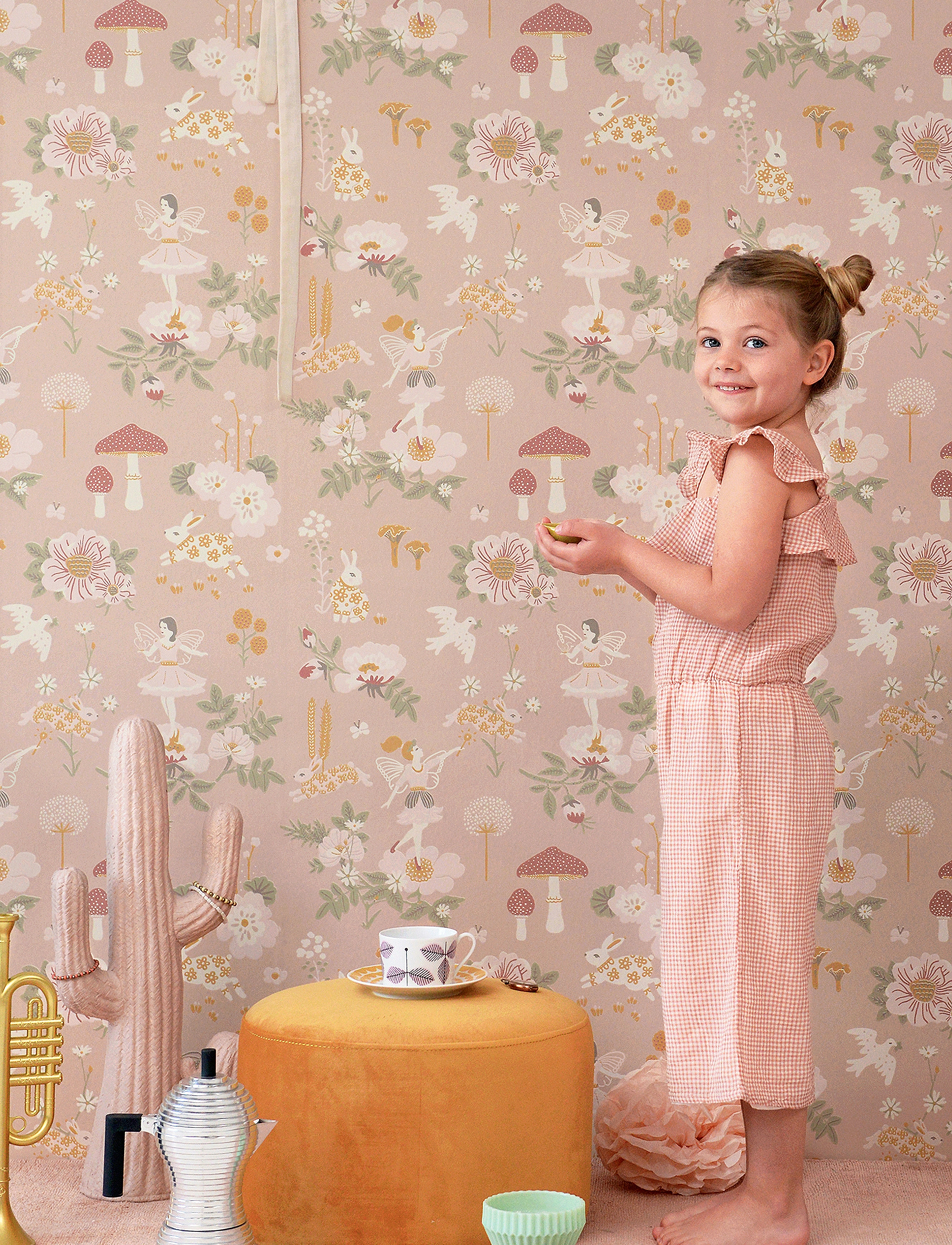 Majvillan Wallpaper Old Garden Dusty Rose, 1005X 53 cm, Kids Decor, Rosa - Wallpapers, Kinder