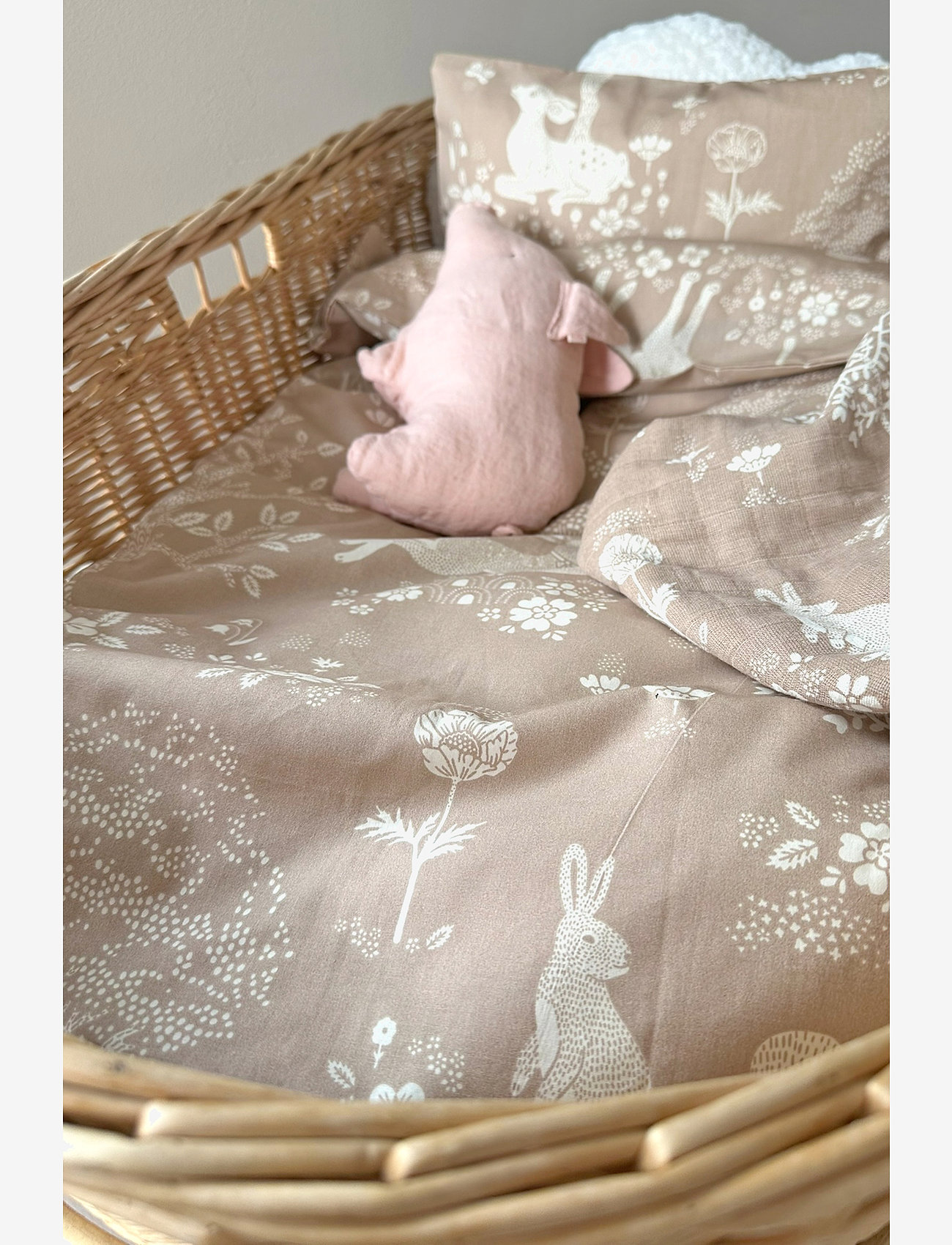 Majvillan - Summer fields brown baby bed set 70x80 cm - sengesæt - brown - 4