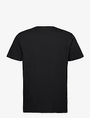 Makia - Heartache T-shirt - kortermede t-skjorter - black - 1