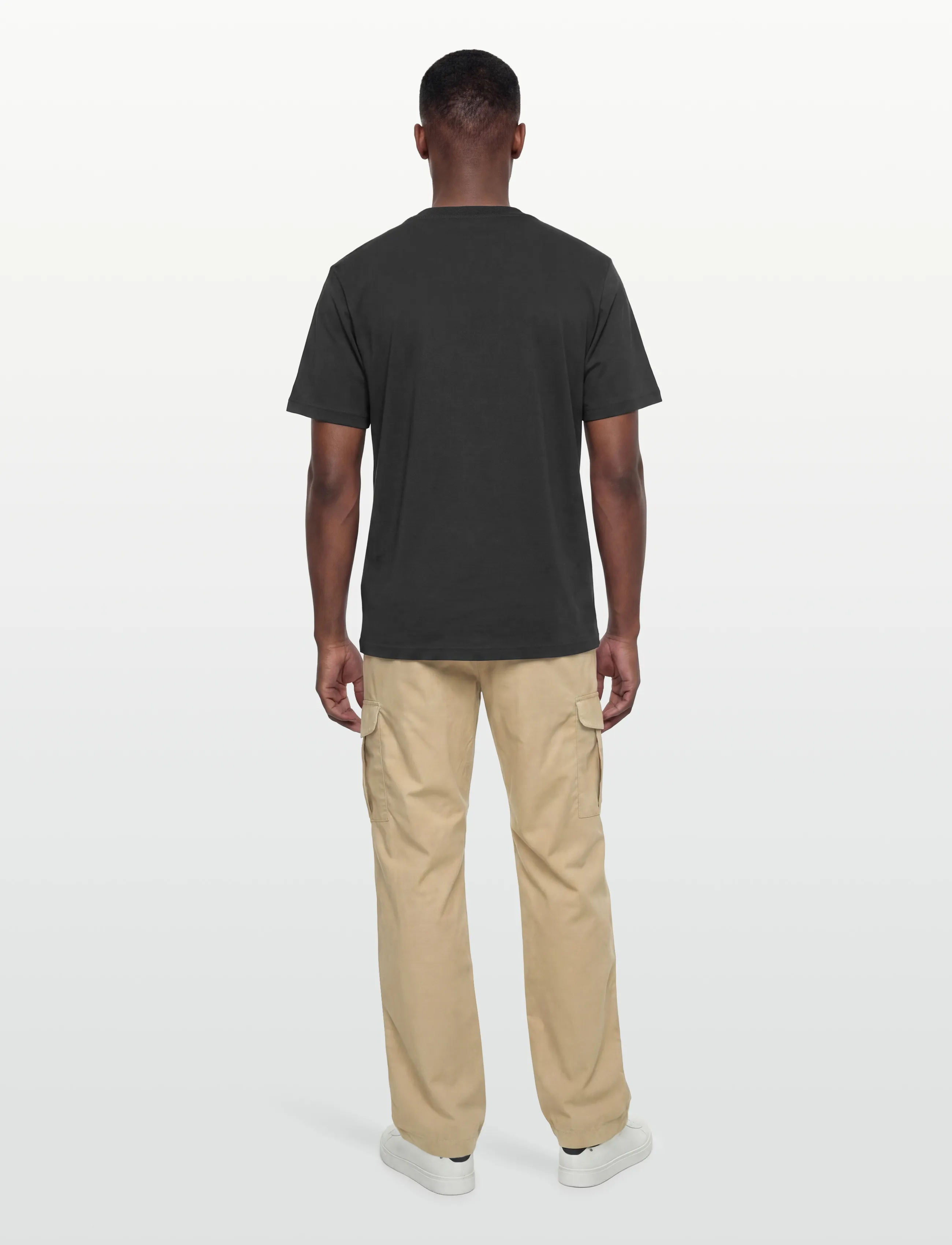 Makia - Fleurine T-shirt - lühikeste varrukatega t-särgid - carbon black - 4