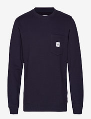 Makia - Square Pocket Sweatshirt - medvilniniai megztiniai - dark blue - 0