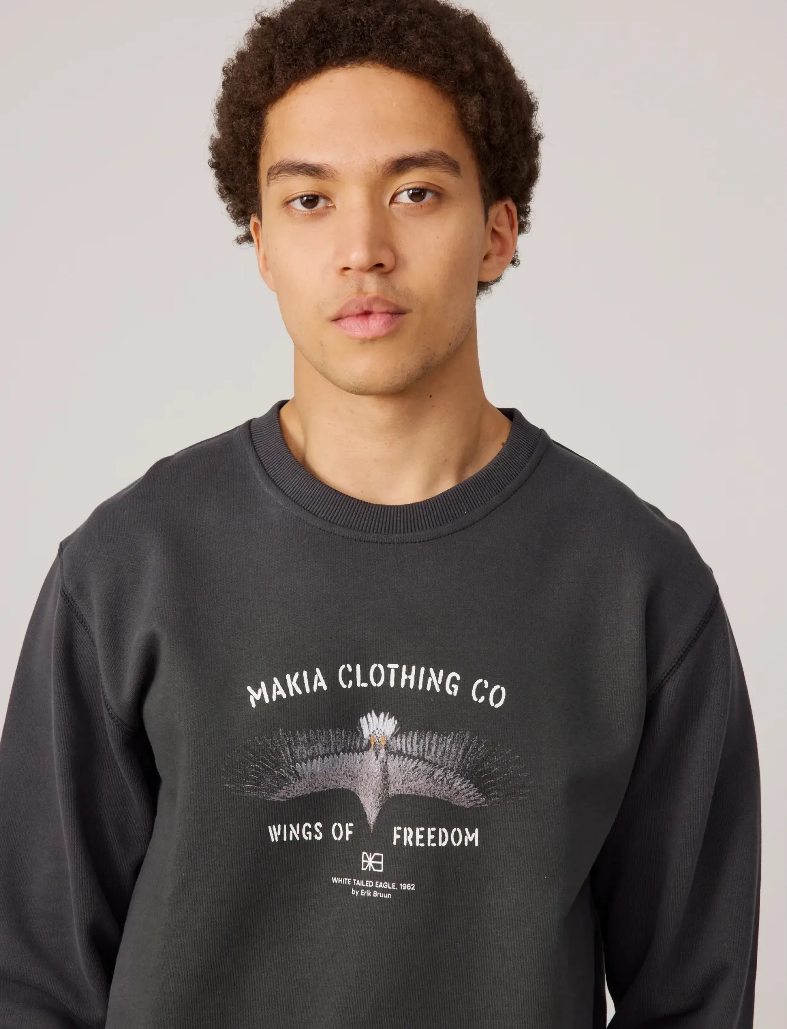 Makia Eagle Sweatshirt, M, Black, Sweatshirts & Hættetrøjer > Sweatshirts, Herre