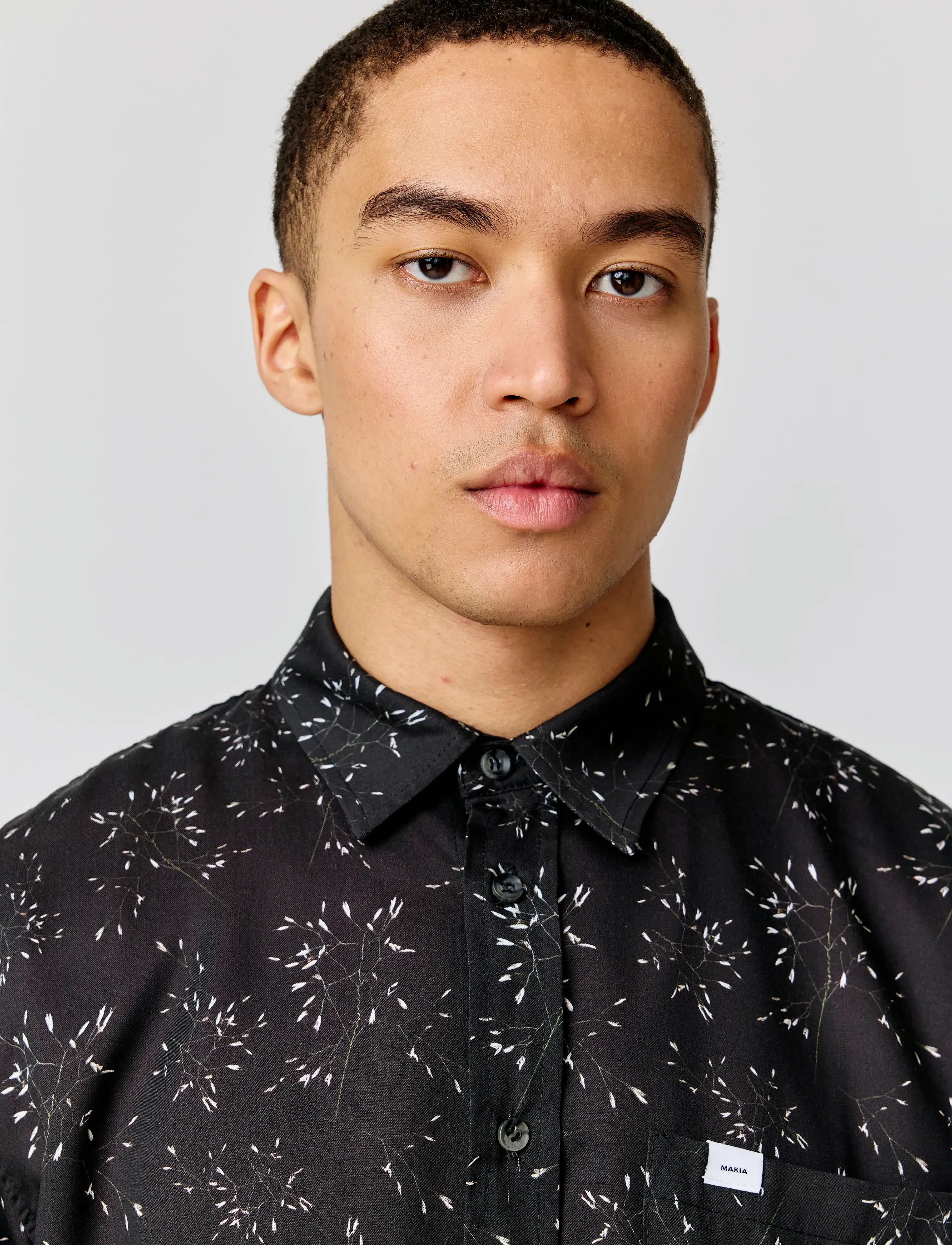 Makia - Pasture Shirt - black hay - 3