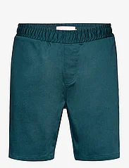 Makia - Gustaw Shorts - lühikesed vabaajapüksid - jasper green - 0