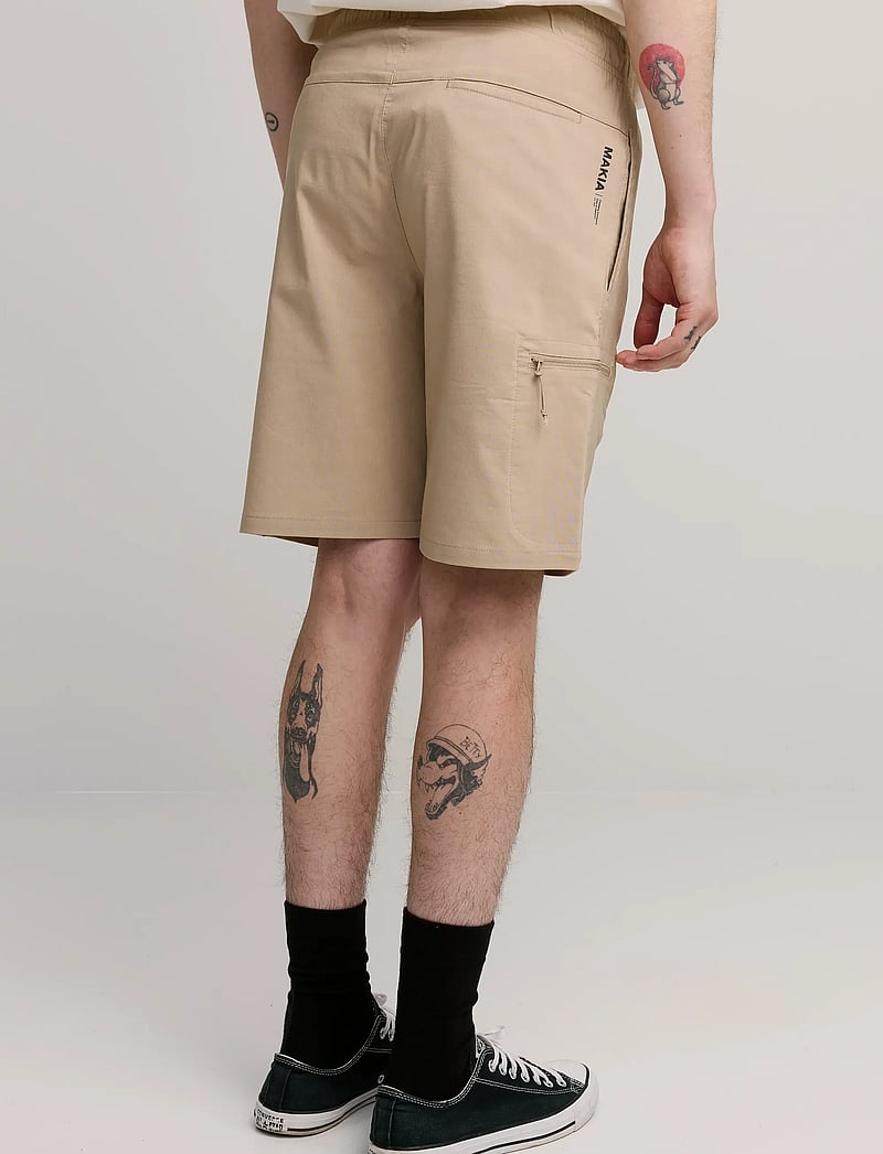 Makia - Kasper Shorts - casual shorts - sand - 3