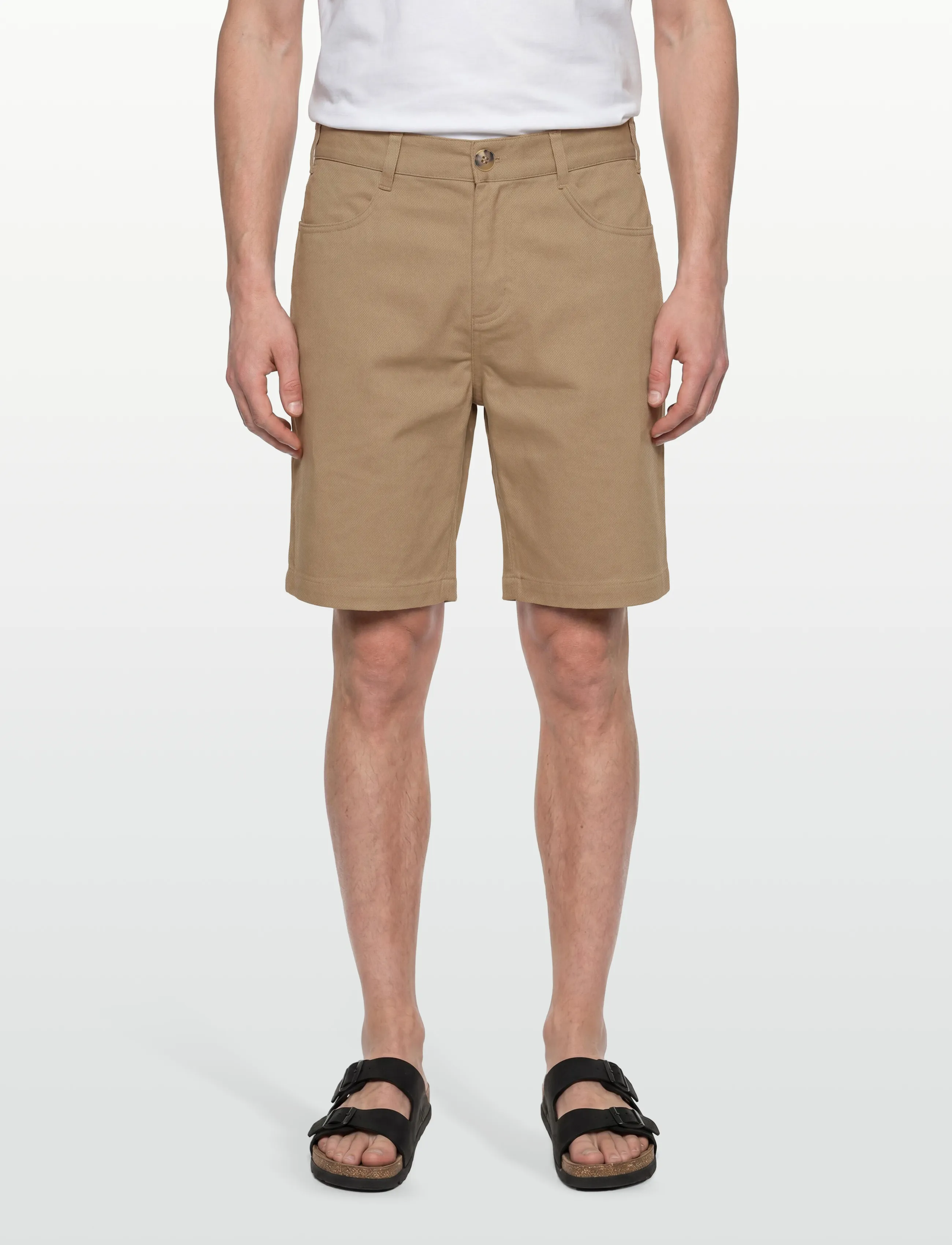 Makia - Bureau Shorts - chinos shorts - camel - 3
