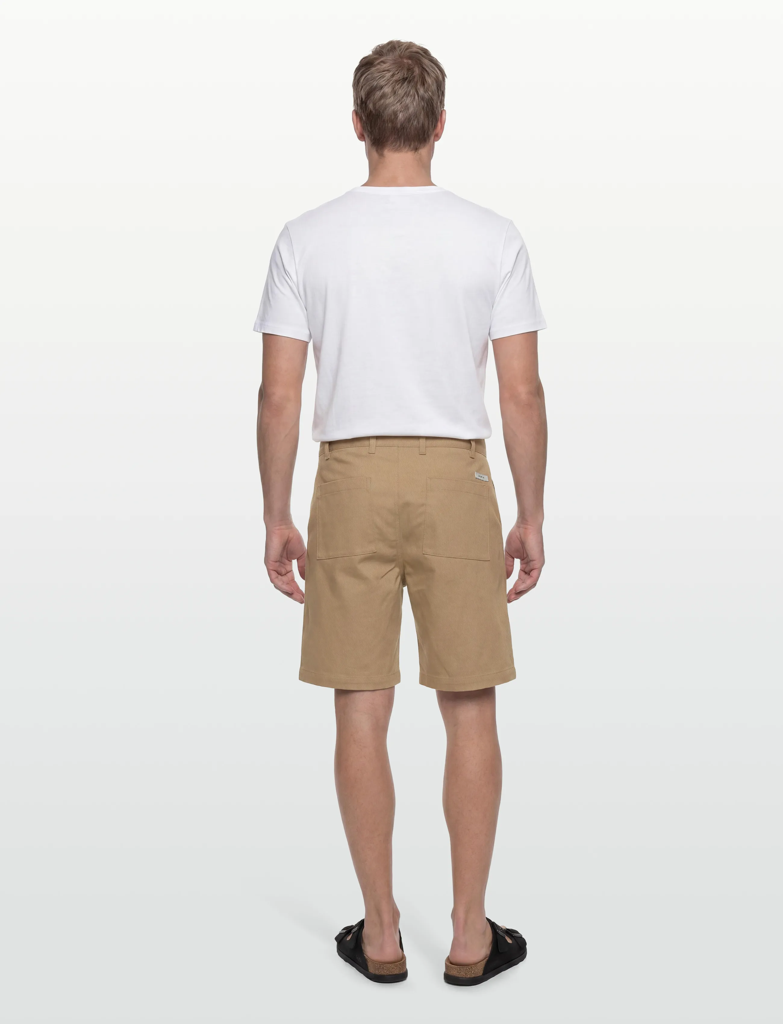 Makia - Bureau Shorts - chinos shorts - camel - 4