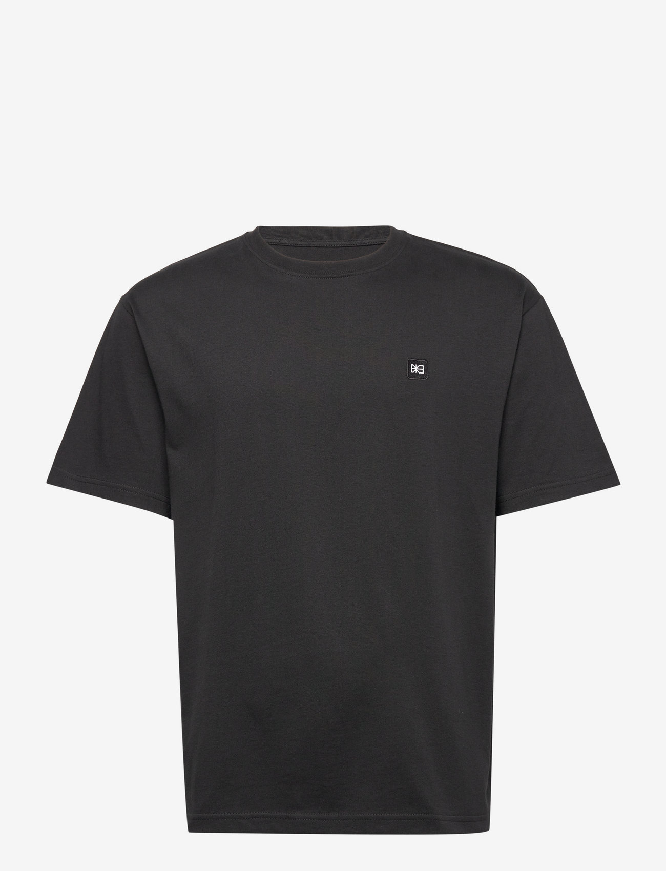 Makia - Laurel T-shirt - efterårstøj - black - 1