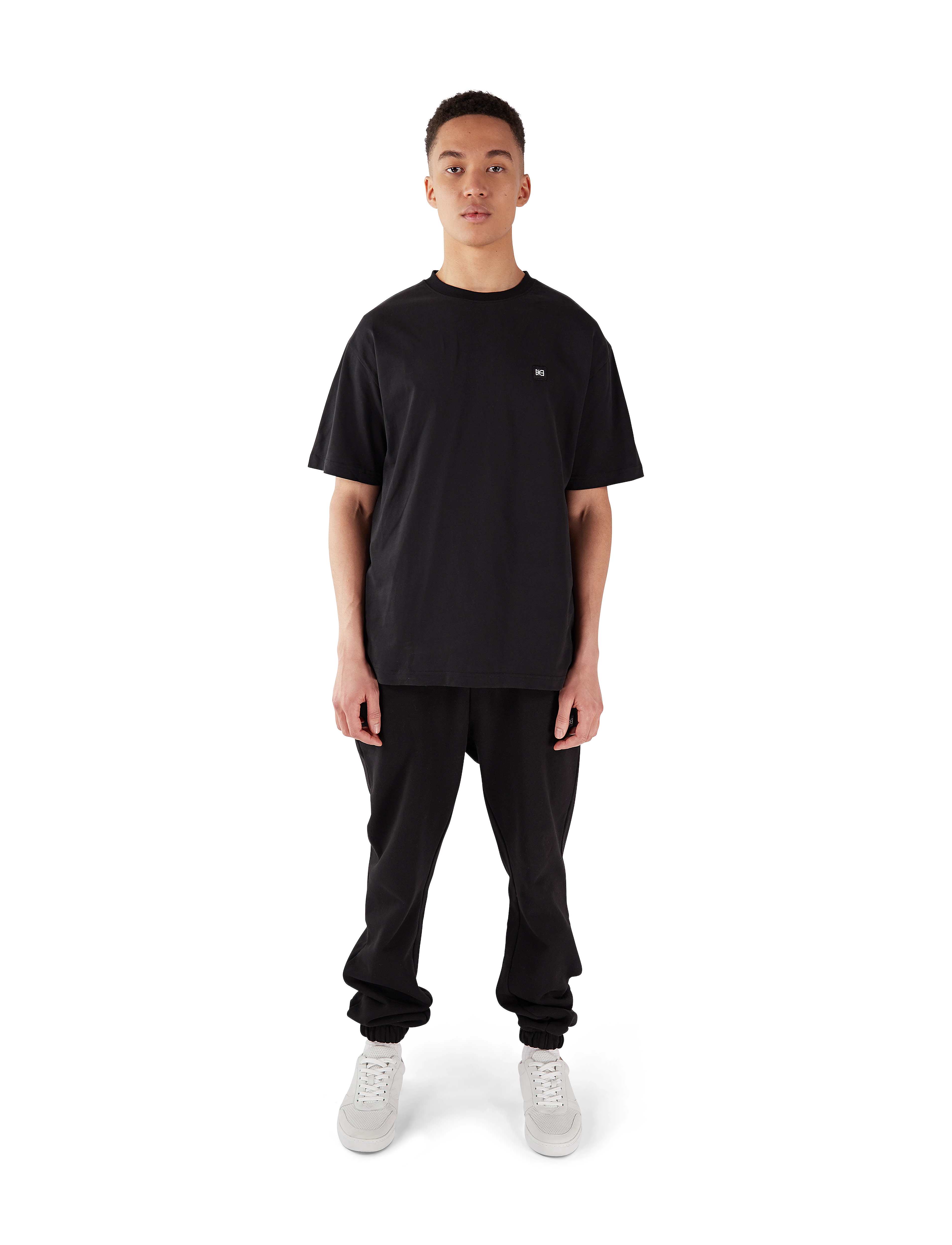 Makia - Laurel T-shirt - kurzärmelig - black - 5