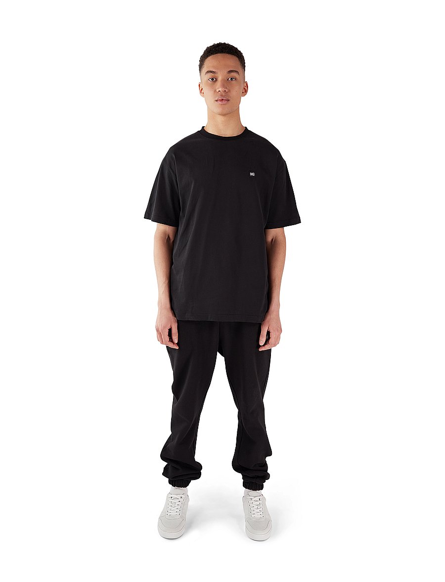 Makia - Laurel T-shirt - kurzärmelig - black - 5