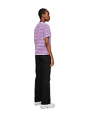 Makia - Verkstad T-Shirt - t-shirt & tops - purple-white - 5