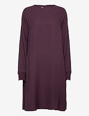 Nominal Long Sleeve Dress - WINE