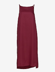 Makia - Tara Dress - festkläder till outletpriser - ruby - 0
