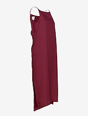 Makia - Tara Dress - festkläder till outletpriser - ruby - 2