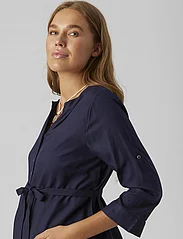 Mamalicious - MLMERCY LIA 3/4 WOVEN TUNIC 2F NOOS A. - lowest prices - navy blazer - 7