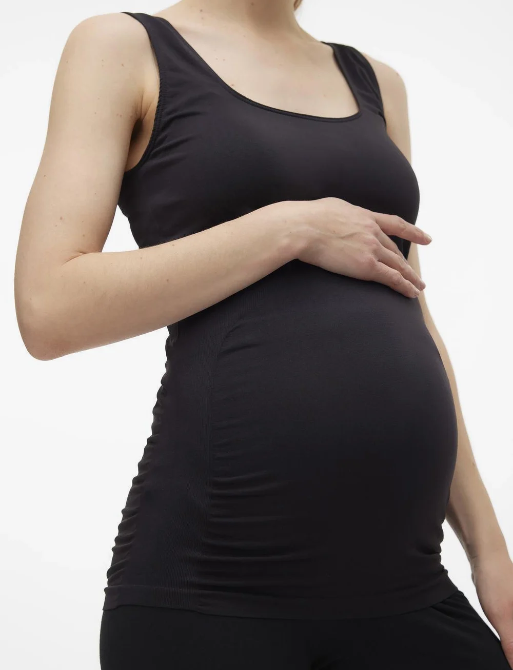 Mamalicious - MLHEAL TANK TOP NOOS A. - Överdelar - black - 0