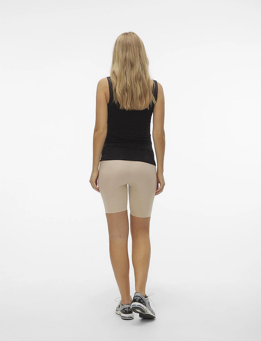 Mamalicious - MLTIA JEANNE SHORTS NOOS A. - 1/2 länge - mellow buff - 4