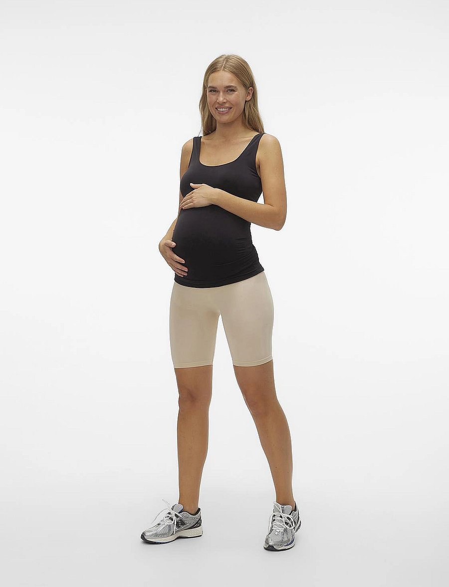 Mamalicious - MLTIA JEANNE SHORTS NOOS A. - 1/2 länge - mellow buff - 5
