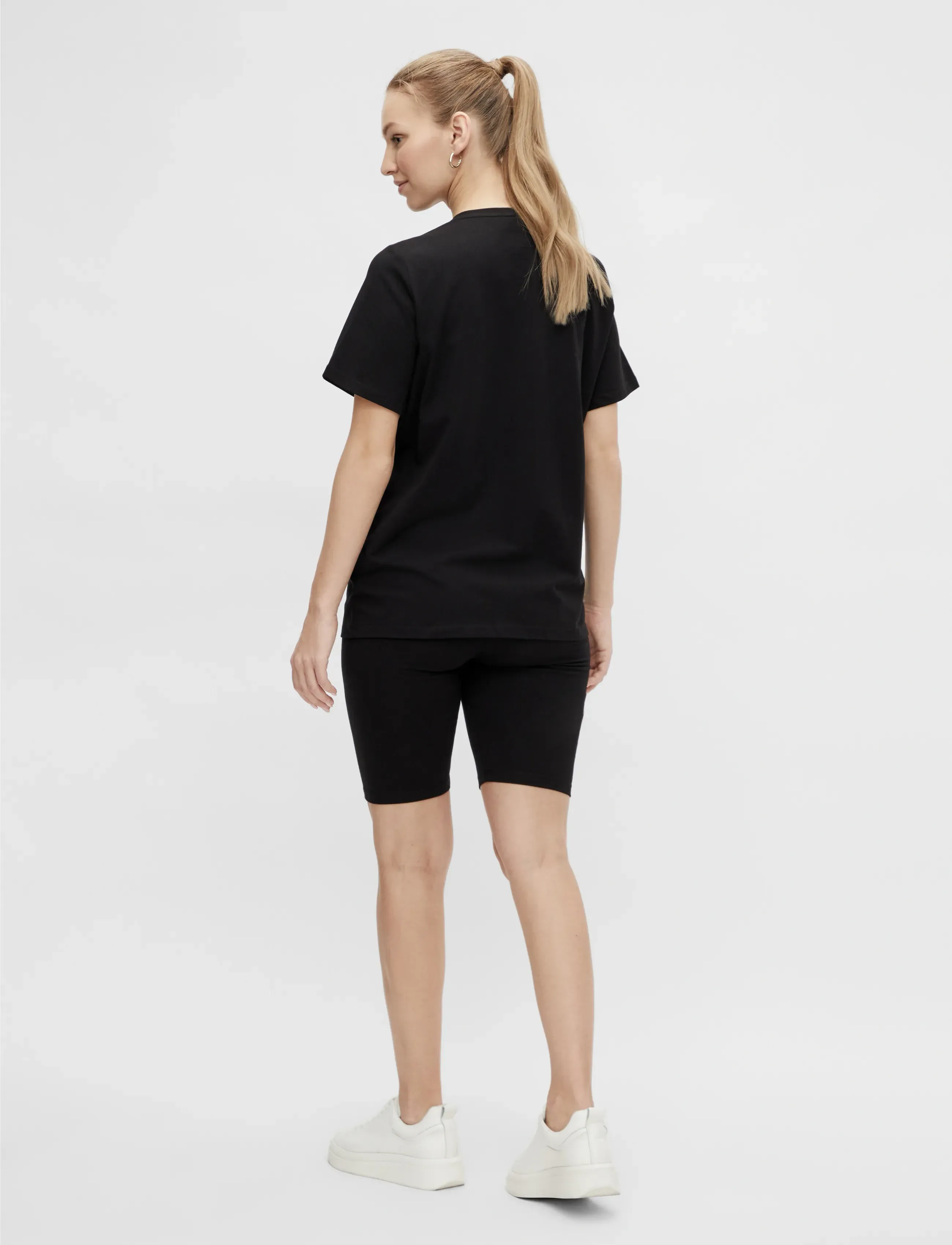 Mamalicious - MLSALLY SOLID T-SHIRT & SHORTS SET NOOS - die niedrigsten preise - black - 2
