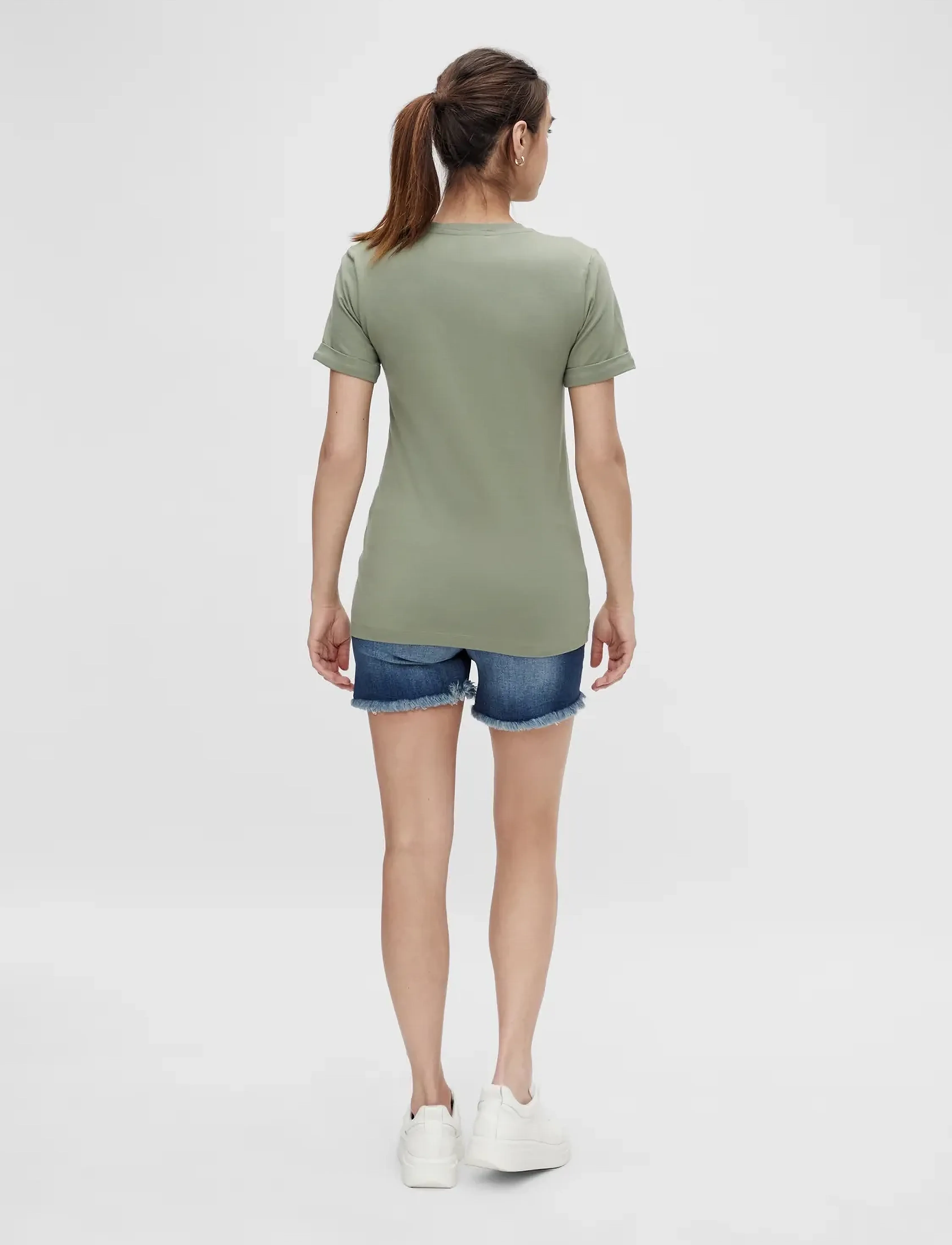 Mamalicious - MLHAMPSHIRE SLIM DESTORY DENIM SHORTS A. - broeken - light blue denim - 4