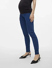 Mamalicious - MLNEWAMY SLIM MB JEANS V. NOOS - skinny jeans - medium blue denim - 7