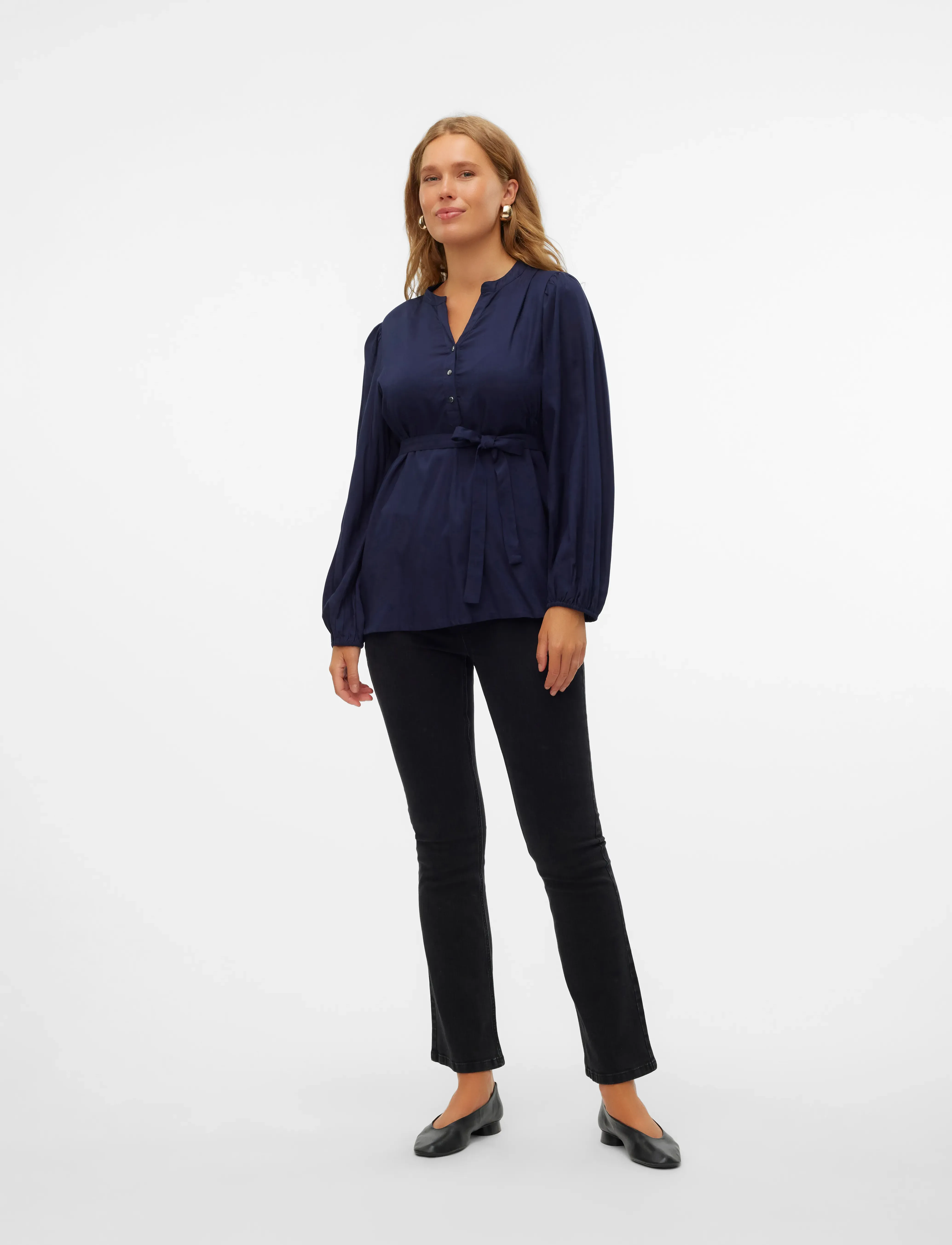 Mamalicious - MLMERCY LIA L/S WO TOP 2F NOOS - pikkade varrukatega pluusid - navy blazer - 5