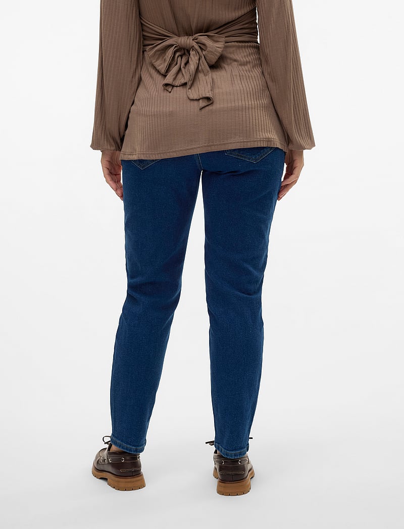 Mamalicious - MLOLIVIA DB REGULAR ANKLE JEANS - nederdelar - dark blue denim - 4